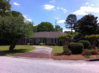 110 Summerfield Dr, Macon, GA 31210