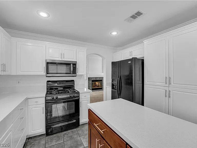 8915 Sandy Slate Way — Photo 13