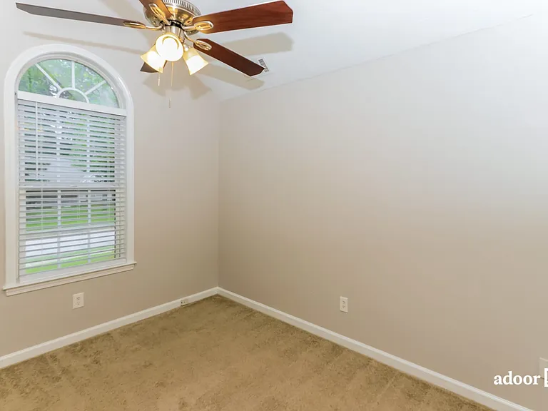 246 Pebble Creek Dr — Photo 12