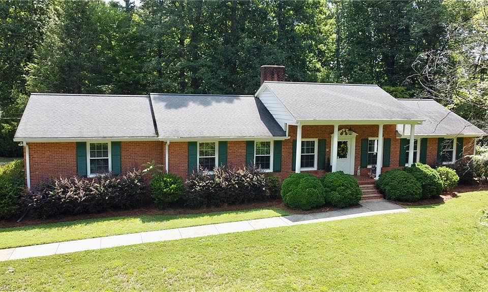 1st image of 541 Conrad Rd