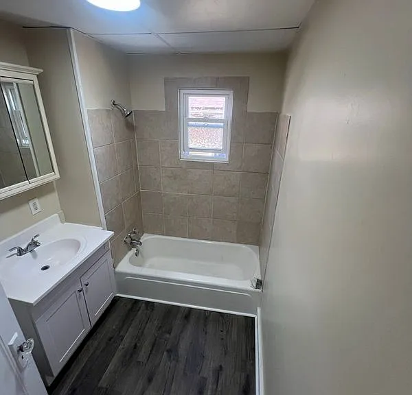 808 Waverly Pl #1 — Photo 9