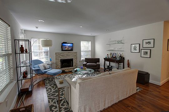3rd image of 3581 Walkers Ferry Ln