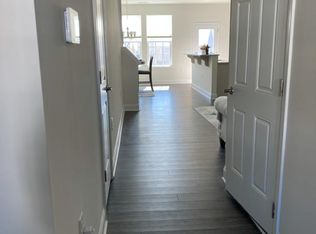 1358 Scholar Dr, Durham, NC 27703
