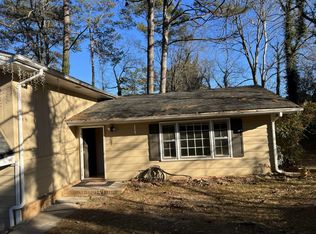 682 Willow Ln, Lawrenceville, GA 30044