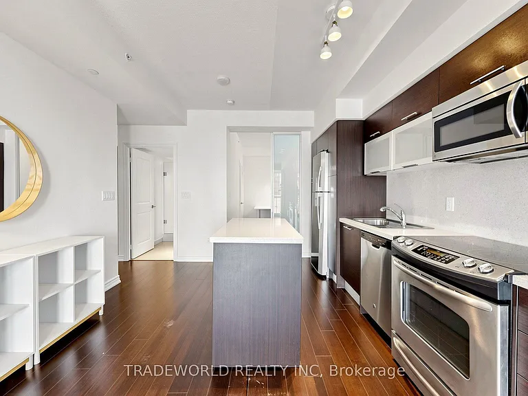 386 Yonge St #3709 — Photo 8