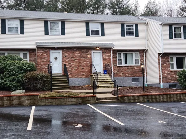 137 Burt St APT 4, Norton, MA 02766