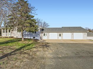 36 260th St, Osceola, WI 54020