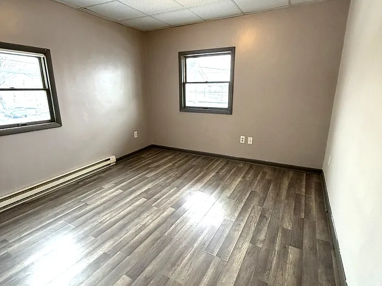 901 Eynon St #1 — Photo 5