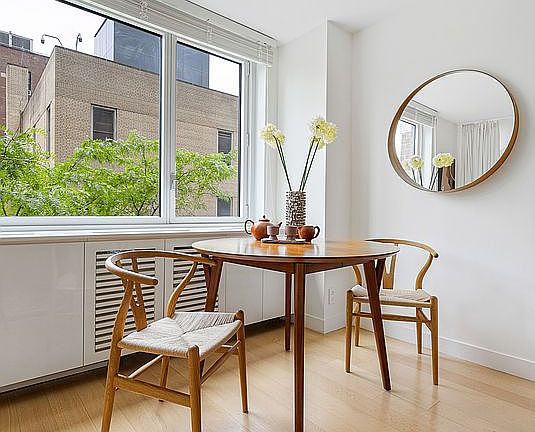 2nd image of 301 W 53rd St APT 4D