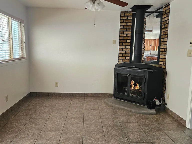 3513 Sierra Vista Dr — Photo 5