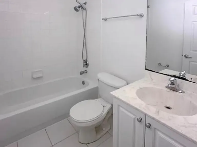 4157 Napoli Lake Dr — Photo 8