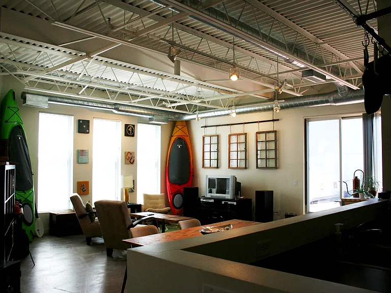 Pearl Street Lofts — Photo 24