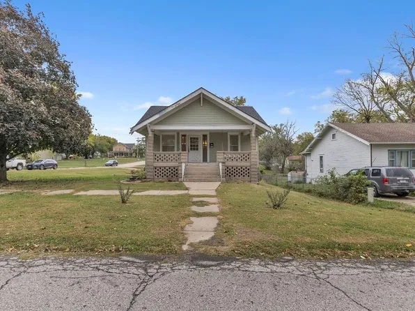 601 E 3rd St, Maryville, MO 64468