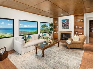 409 Lelekepue Pl, Honolulu, HI 96821