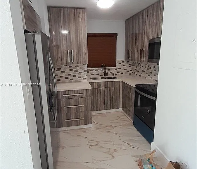 310 Fontainebleau Blvd #203 — Photo 20