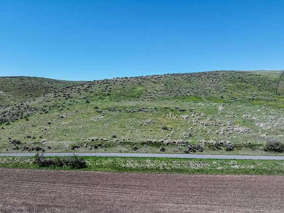 2nd image of 8999 N N Hwy #34