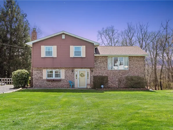 1220 Elm St, Freedom, PA 15042