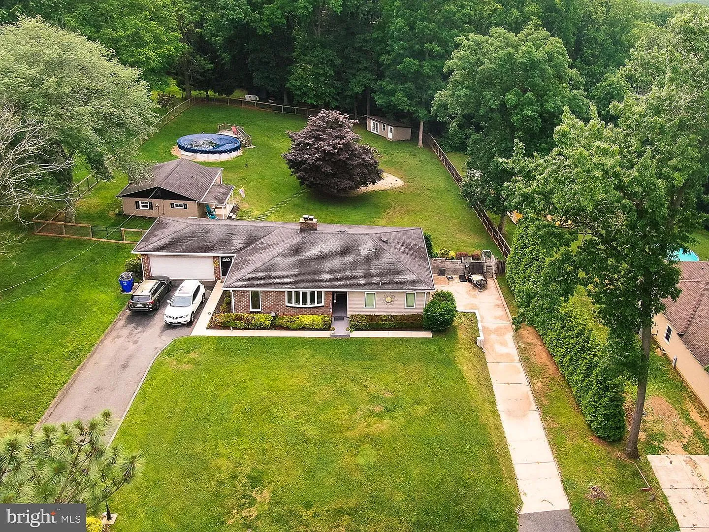 1604 Bulls Ln photo 1