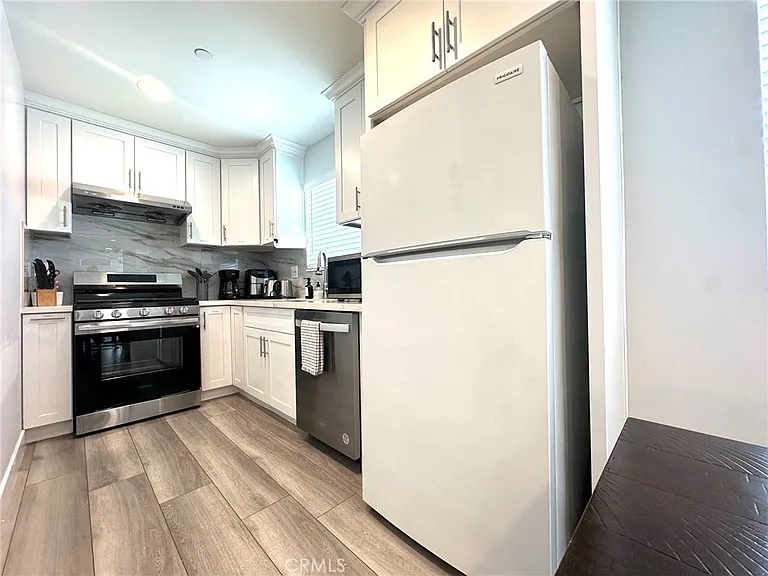 26 S Hidalgo Ave — Photo 3