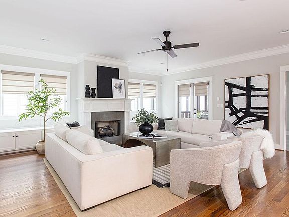 2nd image of 2617 Ashwood Ave