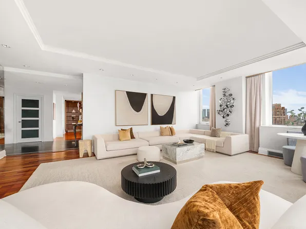 300 East 77th Street image 4 of 15