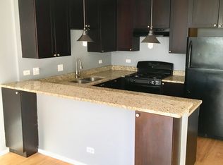 2446 W Madison St APT 201, Chicago, IL 60612