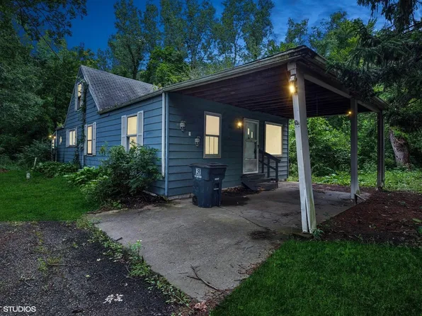 1414 W Us Highway 20, Porter, IN 46304
