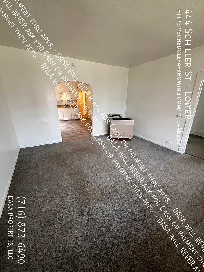 444 Schiller Lower - 2 Bed / 1 Bath — Photo 3