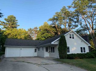 1035 Quinlan Ave, Petoskey, MI 49770