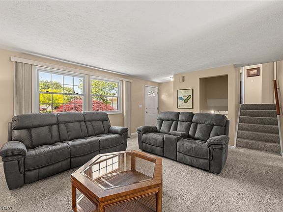 4th image of 673 Northfork Way