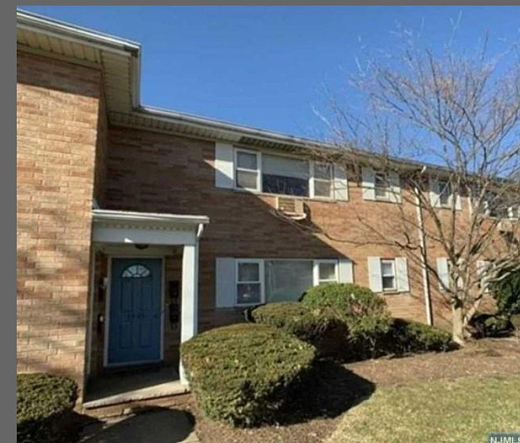 1st image of 1-42 Virginia Dr #A
