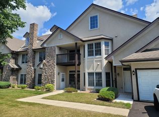 6816 S 34th St, Franklin, WI 53132