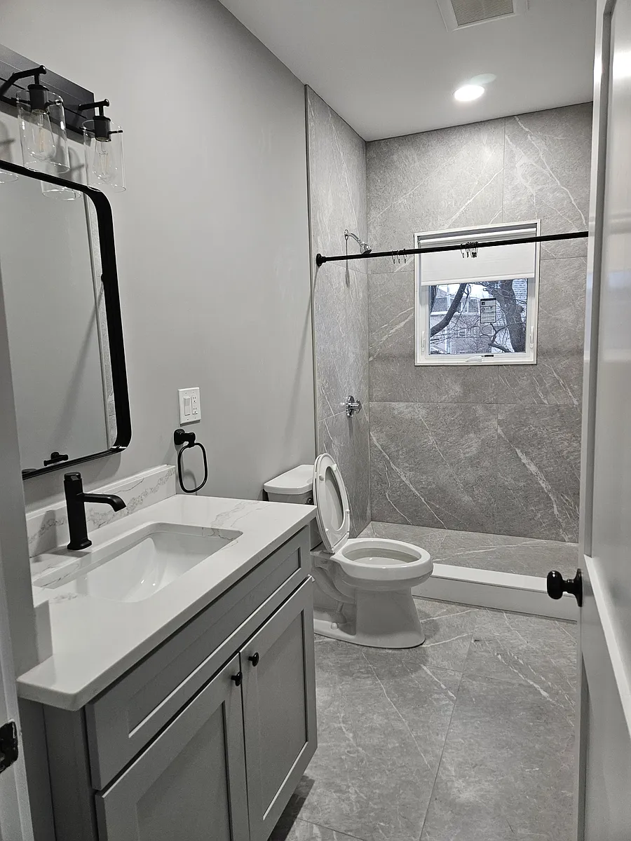 Building Photo - 32 Irving St #1