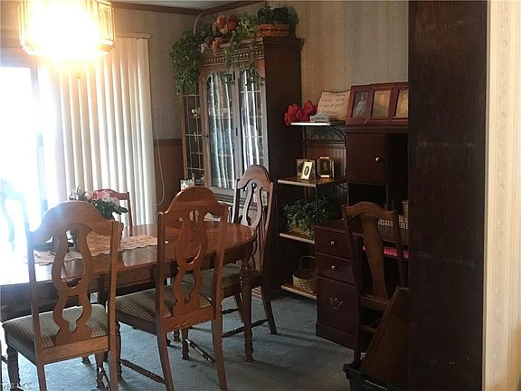 5th image of 1310 Foster Ave