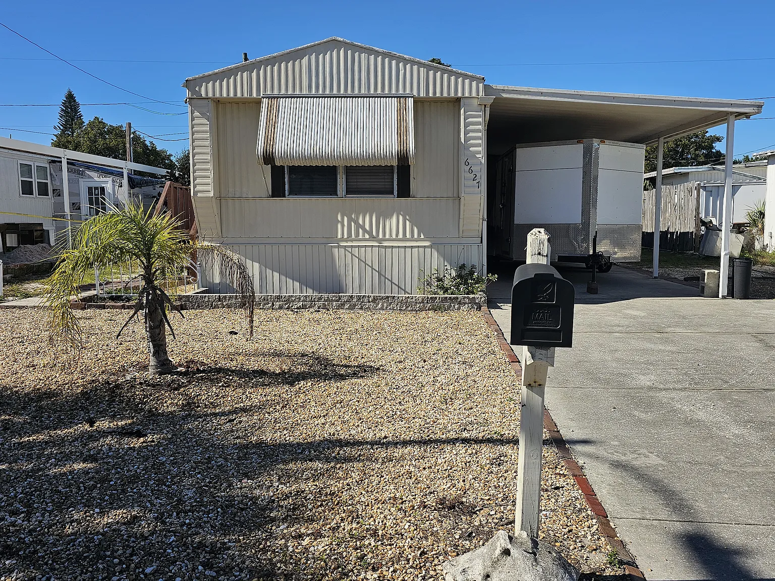 2 bed, 840 sqft, $1,300 — Photo 1