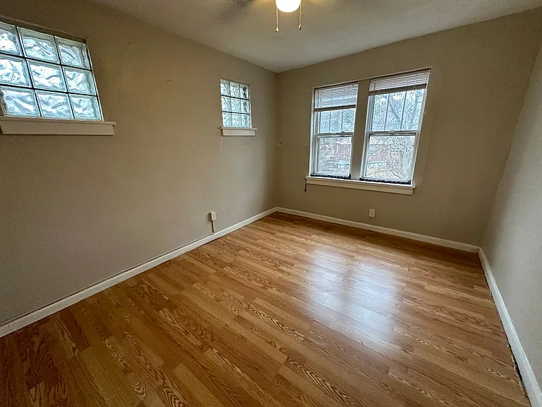 1195 Belrue Ave — Photo 9