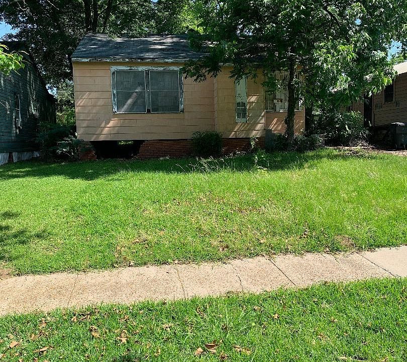 1st image of 150 E Egan St