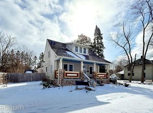 67900 Howard St, Richmond, MI 48062