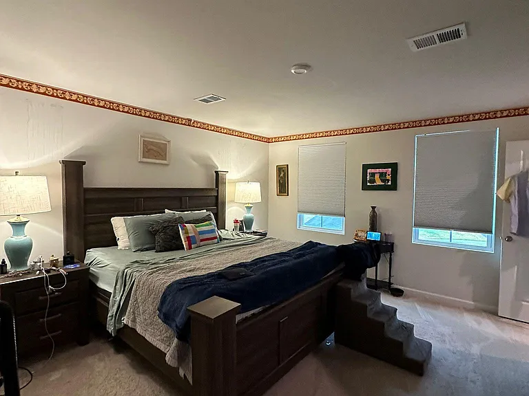 1004 Veneer Ct — Photo 14