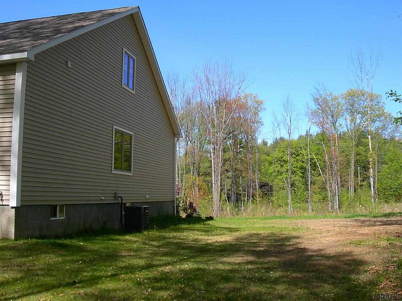 5th image of 238 ELM Avenue