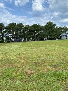 2nd image of 407 Arnies Loop
