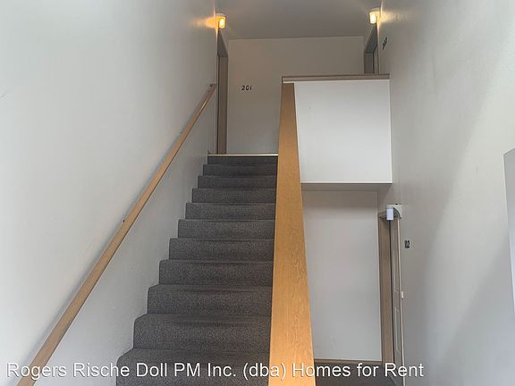 2nd image of 1384 NW Falls Creek Loop Unit 202