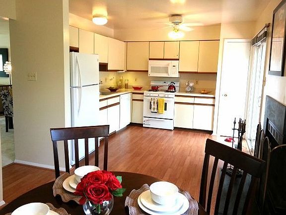 Kitchen all along the back