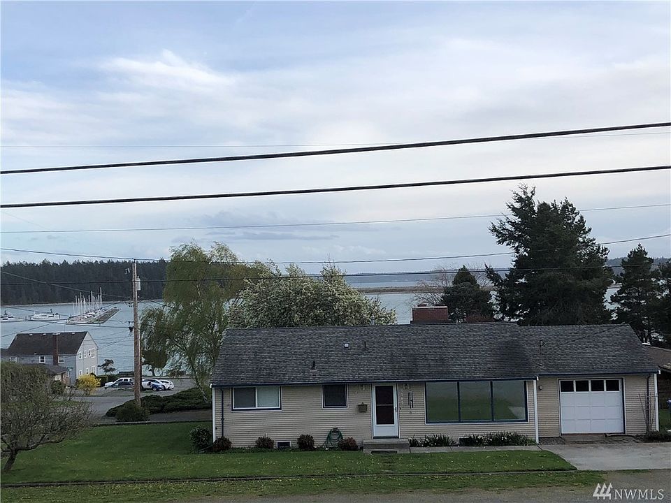 1st image of 1565 SE 9th Ave