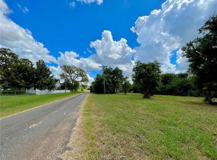 S Pne, Calvert, TX 77837