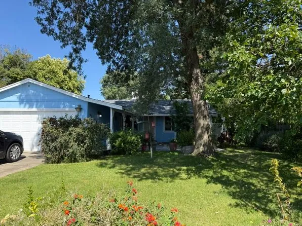 174 Hemlock Dr, Lodi, CA 95240