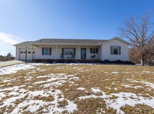 511 Darrell Ln, Hurt, VA 24563