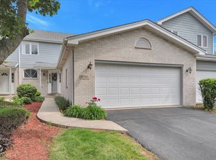 8590 Tullamore Dr, Tinley Park, IL 60487