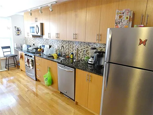 Rented by David Francis New York LLC | media 17