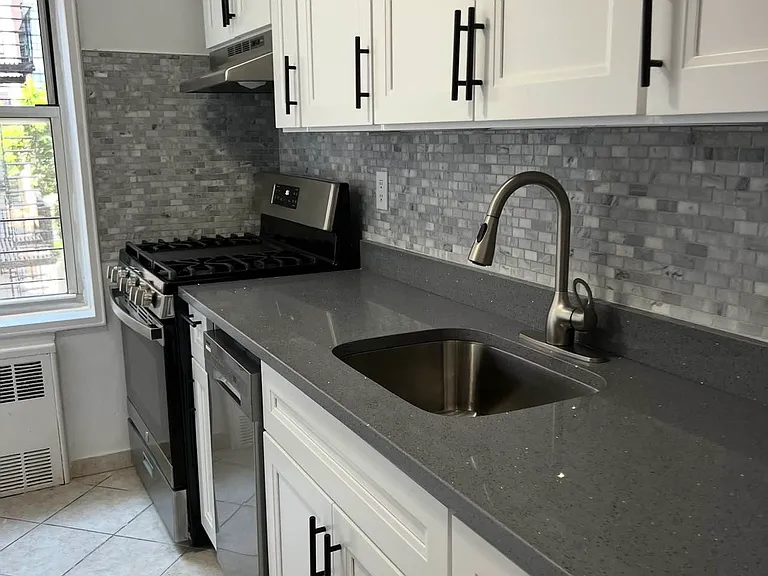 30-44 29th St #4B — Photo 1
